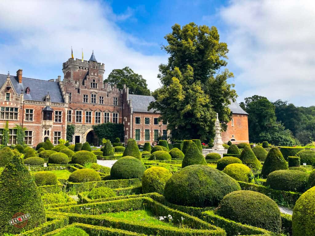 The courtyard at Gaasbeek Castle.