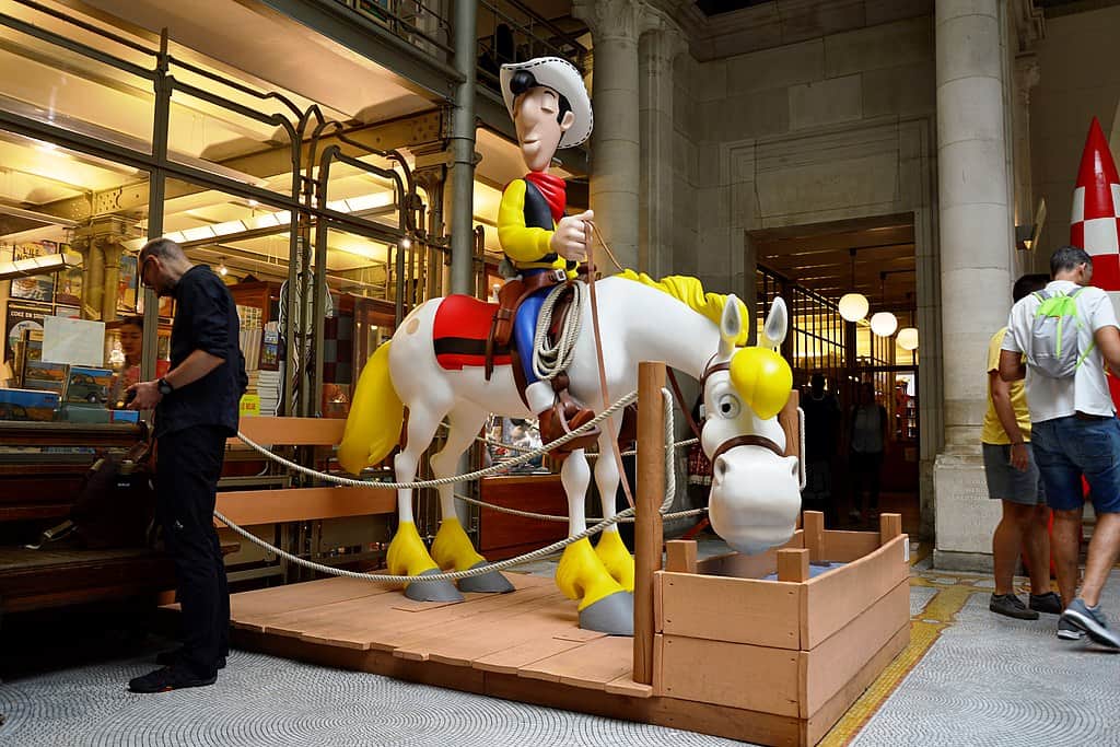 A life-size statue of Lucky Luke at the Belgian Comic Strip Centre.