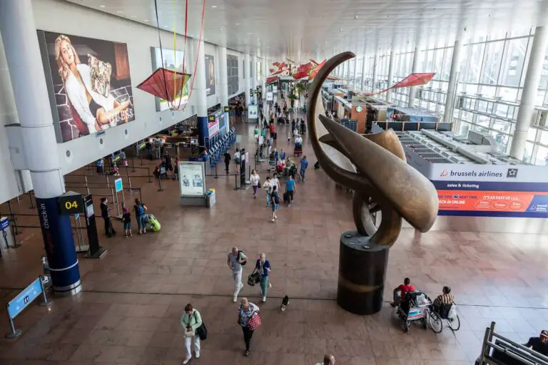 Visiting The Bluebell Forest In Belgium 2024 Hallerbos And 5   Brussels Airport Interior DP 768x512 